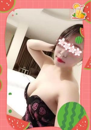 夜桜（よざくら） りな