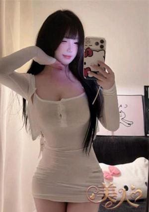美人 ミミ