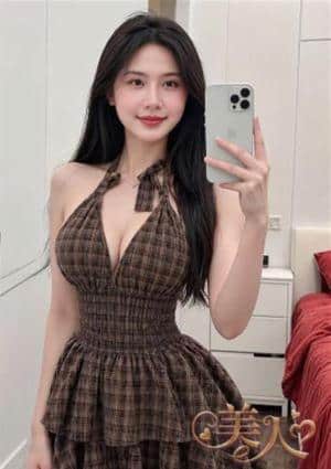 美人 エリサ