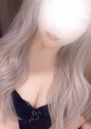 Chloe 三軒茶屋・駒沢大学店 花咲みんと