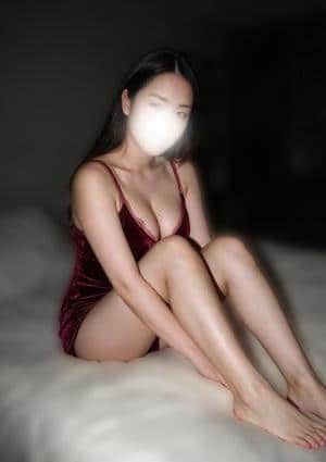 至福の手 西山 あかね