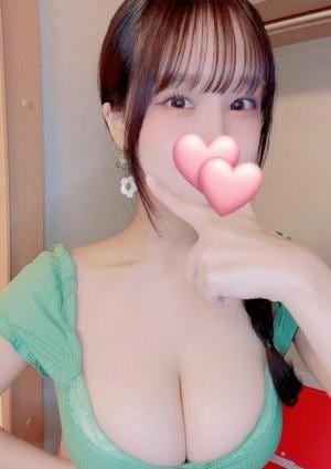 夜の秘密 えみ
