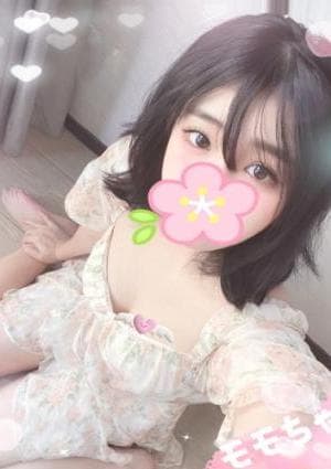 E～感じ モモ