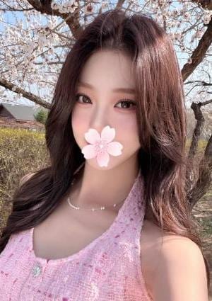夜桜 えみ