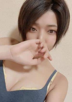 feel 津・松阪店 れいな
