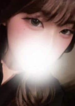 RED EYE（レッドアイ） もも
