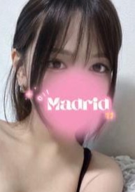 Oil Madrid（オイルマドリード） 佐々木　なこ