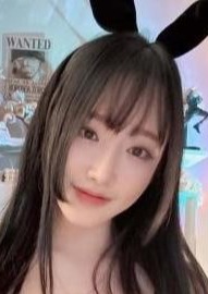 Fカップ娘 るる