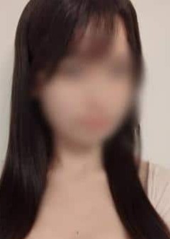 AMIRI（アミリ）岐阜 ことり