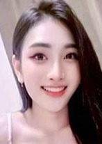 もも りな
