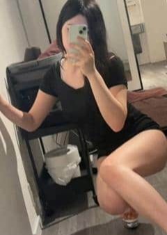 Le Plus haut TOKYO 佐藤 亜美菜