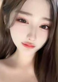 結衣 いずみ
