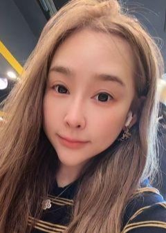 従姉妹の指先 さら