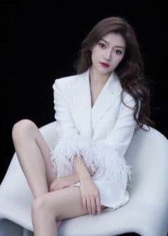 鳳凰苑 新人：りさちゃん