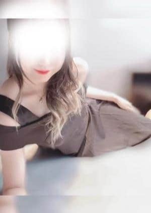 Queen（クイーン） ありさ
