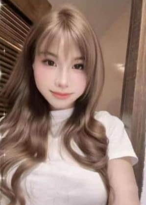 ビーチの薫 りさ