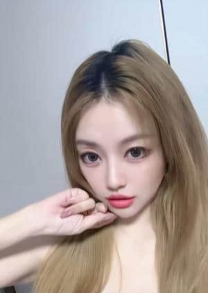 小野猫（ショウイェマオ） 【新人】ミカちゃん