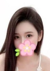 月の微笑 りな