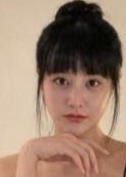 明るい少女 あき